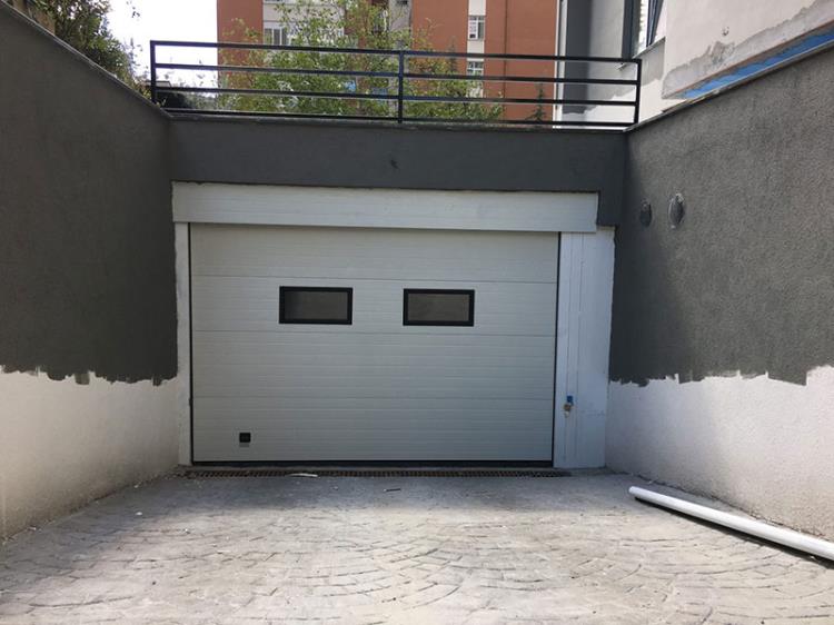 Seksiyonel Garaj Kapısı